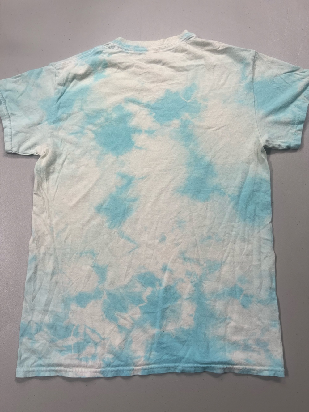 Popular Poison Blue White Tie Dye Skull Feather Graphic T-Shirt Size Small - Picture 5 of 5